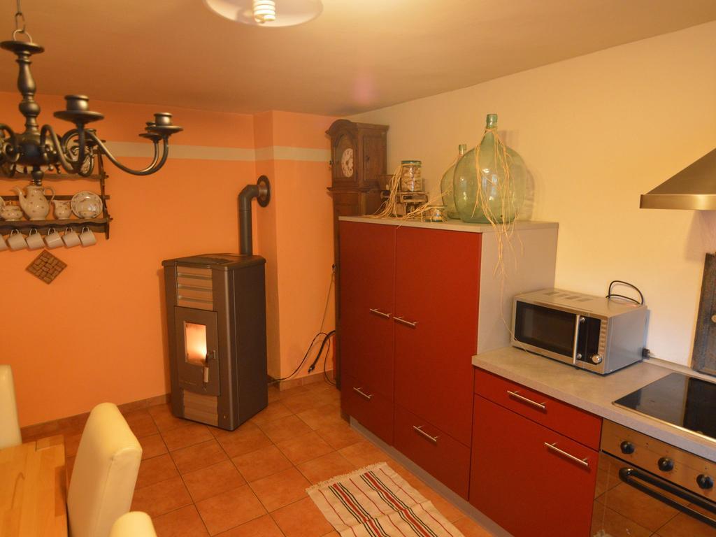 Charming Holiday Home In Neumagen Dhron Eksteriør bilde